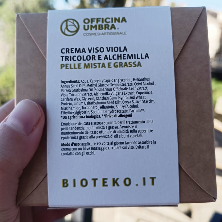 photo of officina umbra crema viso pelle mista e grassa shared by @luana92 on  20 Mar 2024 - review