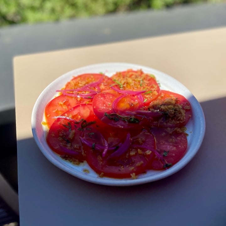 photo of Three House Hotel, Bar & Restaurant Tomato Salad shared by @thelondonvegan on  13 Apr 2024 - review