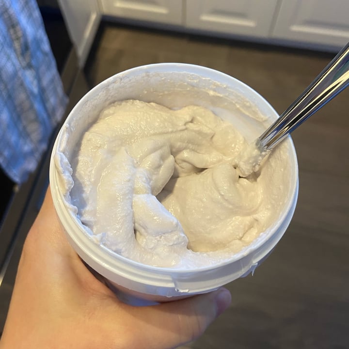 photo of Yoggu! Yoggu Strawberry shared by @veggie-meg on  21 Jan 2025 - review