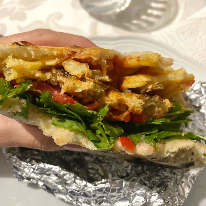 photo of I Golosi Panino Vegan Burger shared by @elitofu on  29 Oct 2023 - review