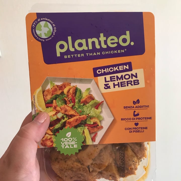 photo of Planted chicken lemon & herb shared by @nerdytyrannosaurus on  18 Oct 2023 - review
