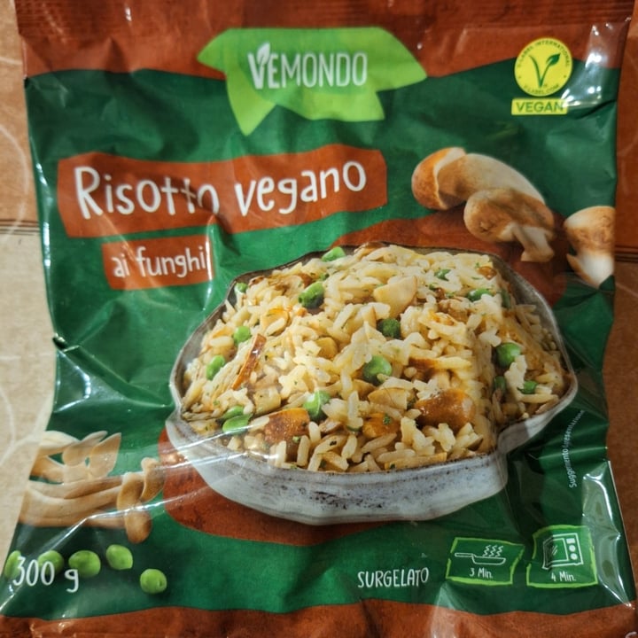 photo of Vemondo risotto vegano ai funghi shared by @deesy on  06 Mar 2025 - review
