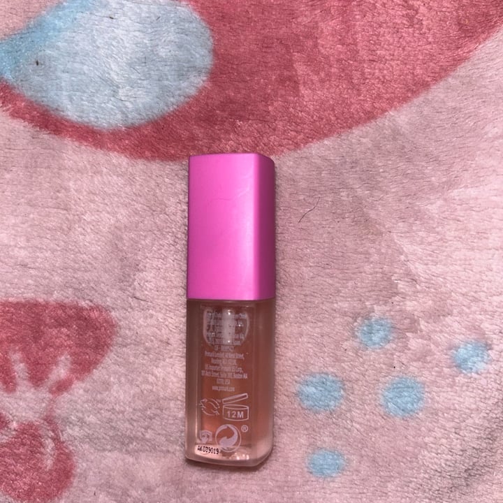 photo of Primark Beauty Lip balm shared by @millina03 on  04 Apr 2024 - review