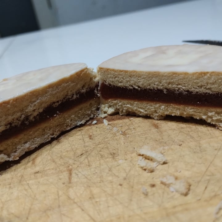 photo of Un Rincón Vegano Alfajor de Membrillo shared by @yuyumi on  24 Oct 2023 - review