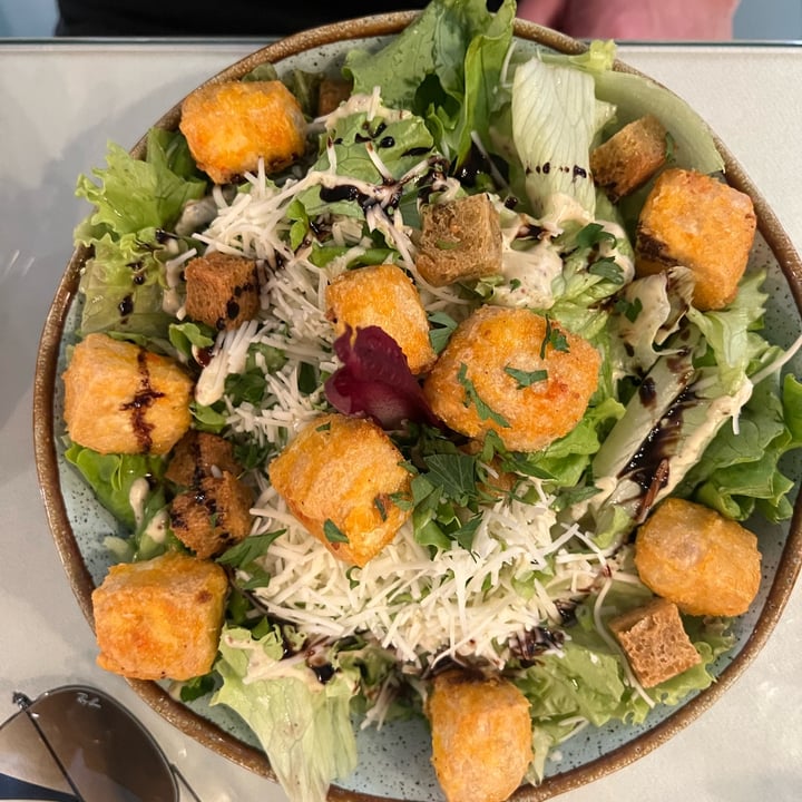photo of Organi Chiado Tofu Ceasar Salad shared by @kimsteyn on  06 Aug 2024 - review