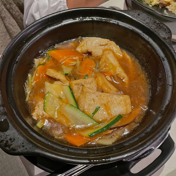 photo of Jin Restaurant Tofu in tegame di terracotta con verdure shared by @clxolao on  20 Nov 2023 - review