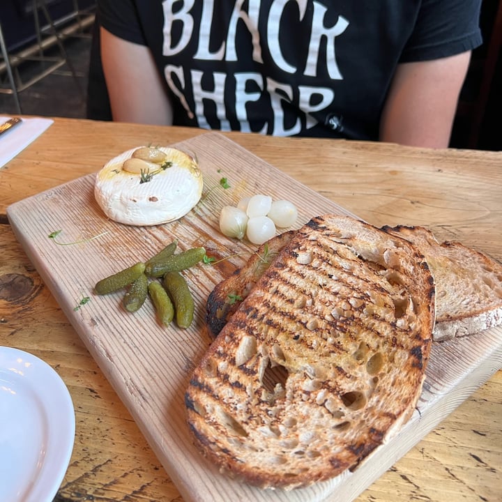 photo of The Spread Eagle Shamembert shared by @mam64 on  28 Jun 2024 - review