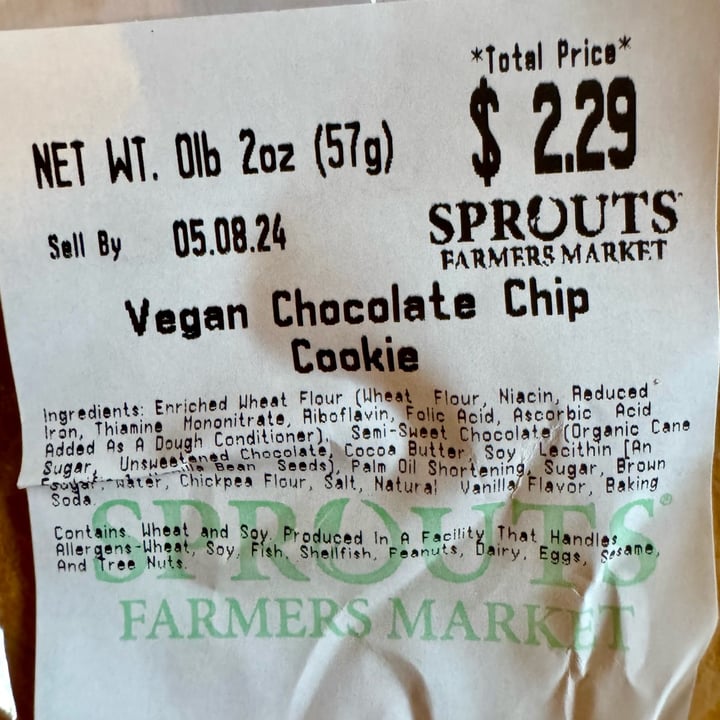 photo of Sprouts Farmers Market vegan chocolate chip cookie shared by @sandrews on  06 May 2024 - review