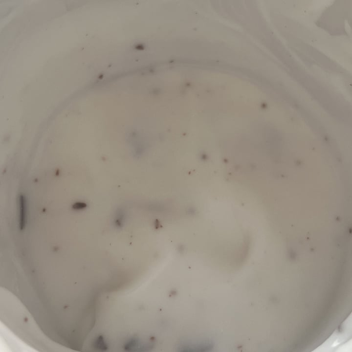 photo of Oykos Stracciatella Coconut Based Greek Style shared by @ana7 on  03 Sep 2023 - review