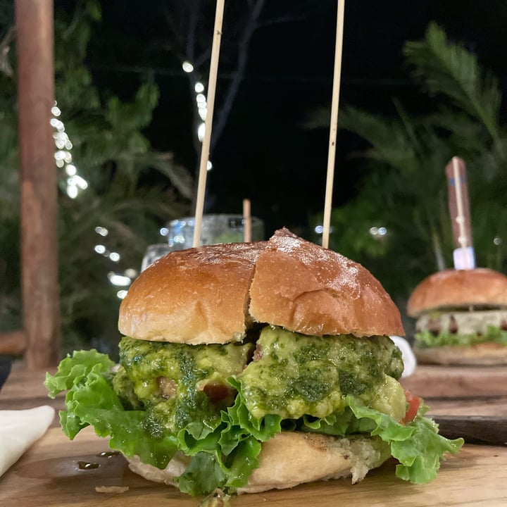 photo of El Mercadito de Tamarindo Gourmet Food Market Hamburguesa Gaucha Made Vegan shared by @numinous on  21 Aug 2023 - review