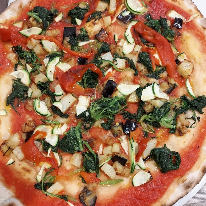 photo of Romana 17 Pizzeria e friggitoria Ortolana Base Rossa shared by @ioana95 on  02 Jun 2024 - review