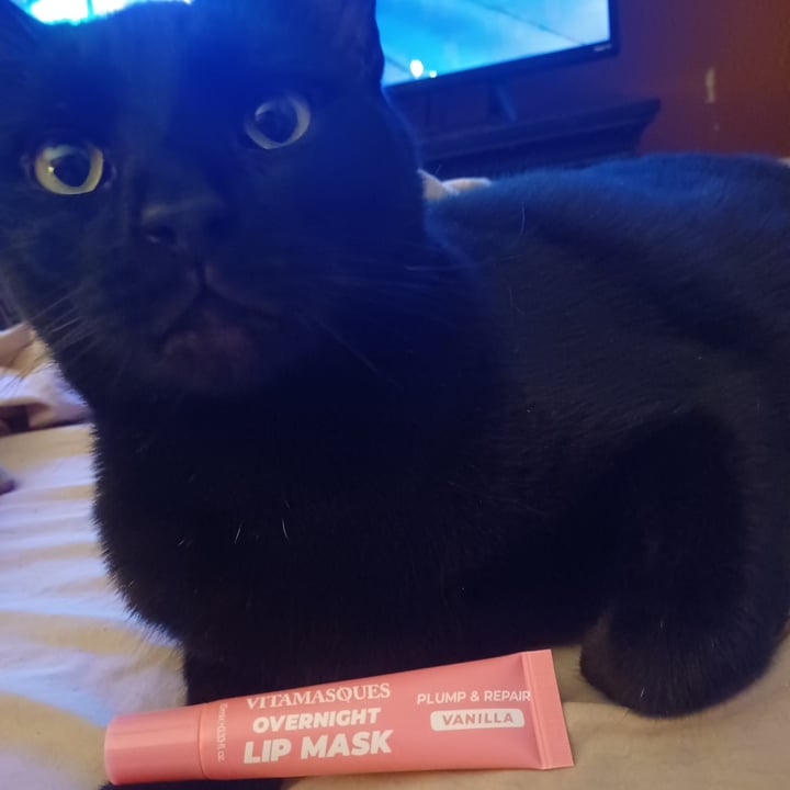 photo of Vitamasques Overnight Lip Mask shared by @earthling6 on  28 Nov 2024 - review