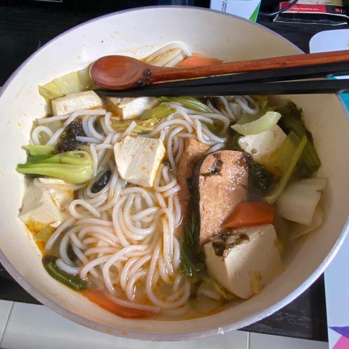 photo of Green on Earth Vegetarian Cafe clear soup fish slice bee hoon shared by @mags21 on  06 Jan 2025 - review