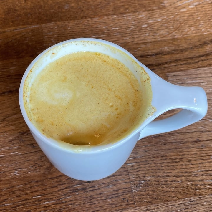 photo of 2 Love Tea and Coffee House Tumeric Soy Latte shared by @hueisuen on  04 Jun 2024 - review