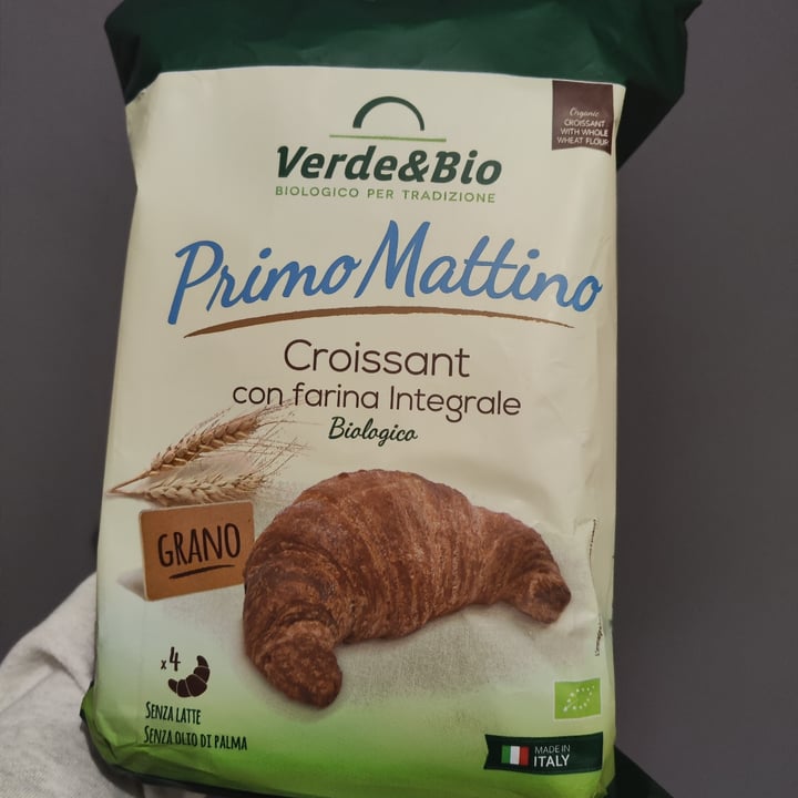photo of Verde & Bio Cornetti croissant vegano bio di grano tenero shared by @lamadonna on  08 Jan 2024 - review