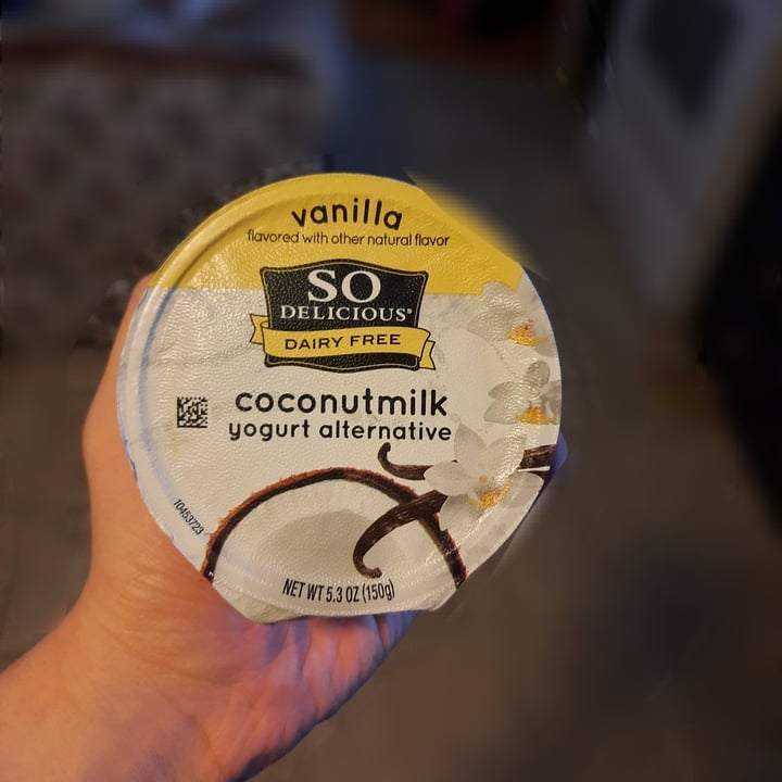 photo of So Delicious Dairy Free Coconutmilk Yogurt Alternative Vanilla shared by @anonvegan on  05 Sep 2023 - review