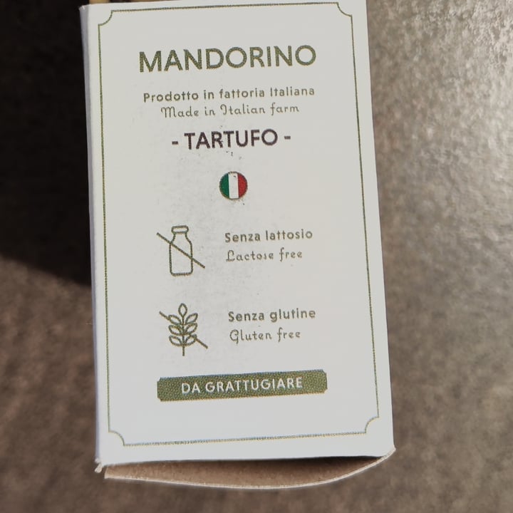 photo of La fattoria della mandorla Mandorino Al Tartufo shared by @unazampaperlaspagna on  26 Dec 2023 - review