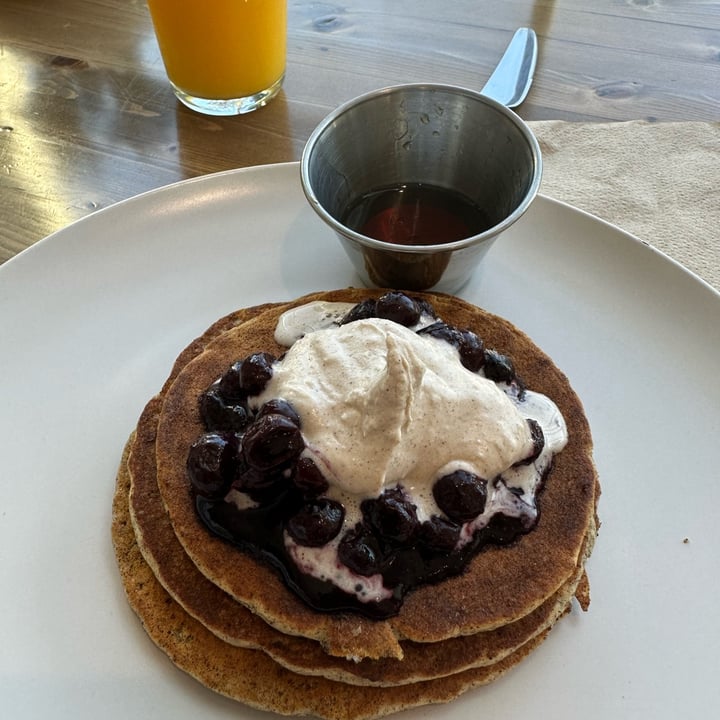 photo of Harvest on 25th J’s Pancakes shared by @yvegan80 on  16 Oct 2023 - review