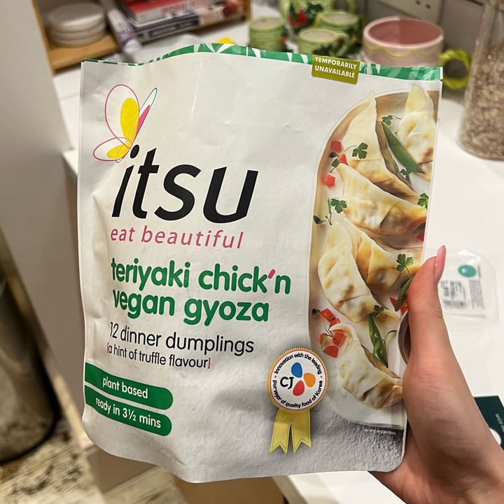 photo of itsu Terriyaki Chick’n Vegan Gyoza shared by @mikalayzy on  25 Mar 2024 - review