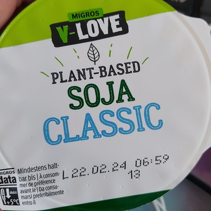photo of Migros V-Love Plant Based Soja shared by @lucthelucky on  08 Feb 2024 - review