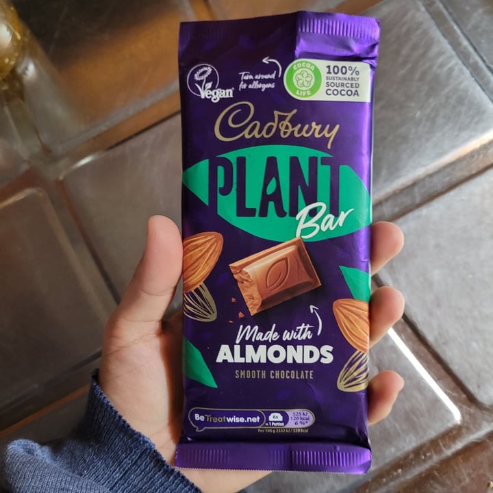 photo of Cadbury Almond shared by @mxguita on  20 Aug 2023 - review