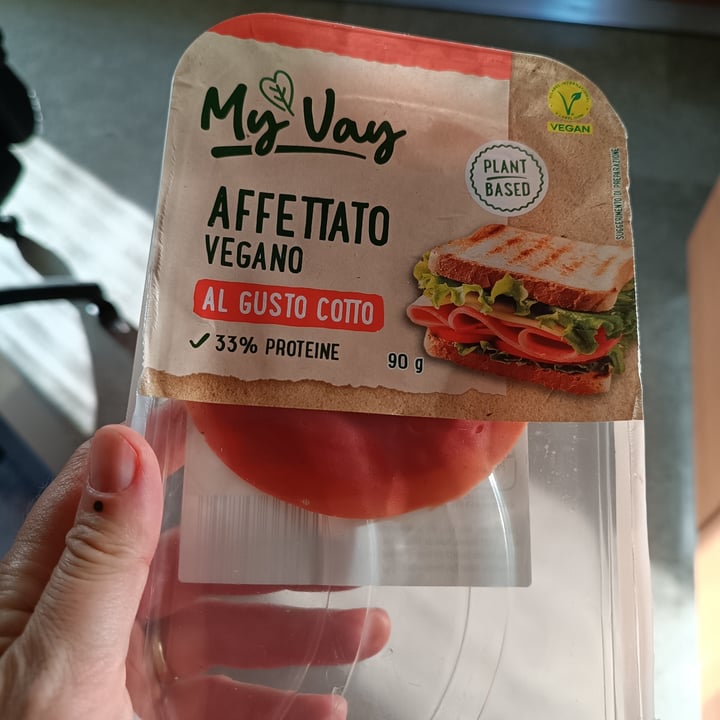 photo of My Uay Affettato Vegano Al Gusto Cotto shared by @elyyveg on  16 Aug 2024 - review