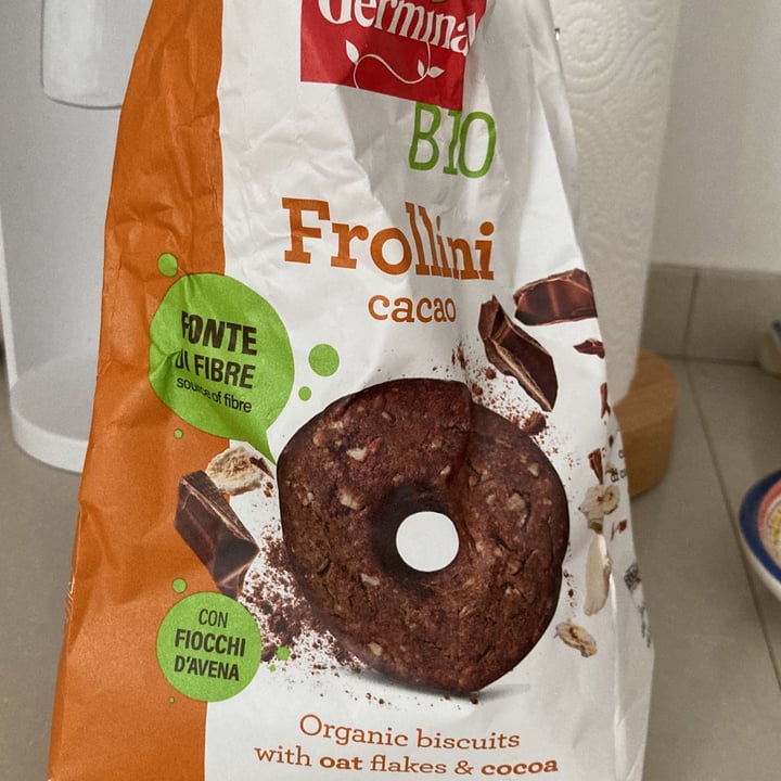 photo of Germinal Bio frollini al cacao shared by @giuliatonelli83 on  05 Mar 2024 - review