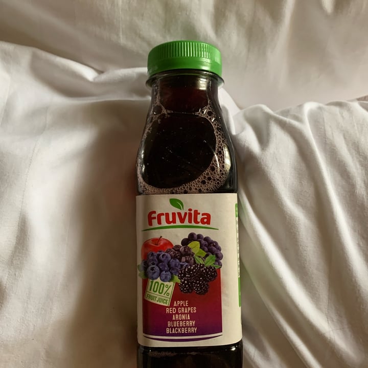 photo of Fruvita Apple and forest fruits juice shared by @aroleia on  28 Jul 2024 - review