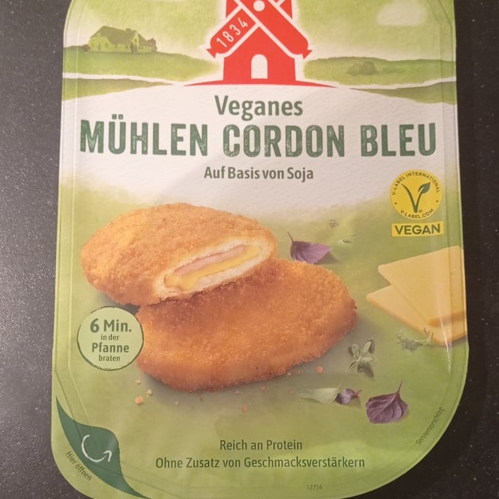 photo of Rügenwalder Mühle Vegane Mühlen Cordon Bleu shared by @nuriawashungry on  30 Jun 2024 - review