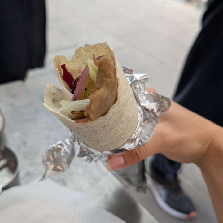 photo of Adieu Paris Veganer Döner vom Soja-Spieß shared by @punilu on  09 Sep 2025 - review
