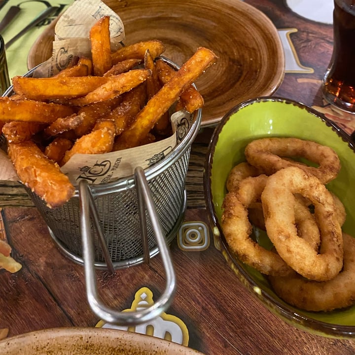 photo of Kent Birreria Pizzeria Puccetta con hamburger vegan shared by @alicemad6 on  05 Oct 2023 - review