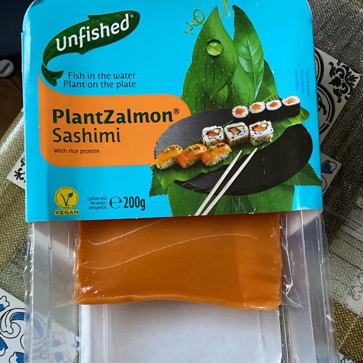 photo of Unfished salmon shared by @aledece on  26 Nov 2023 - review