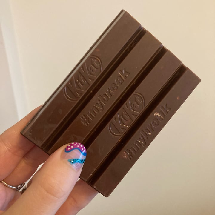 photo of Nestlé Kitkat Vegan shared by @taismf on  26 Sep 2023 - review