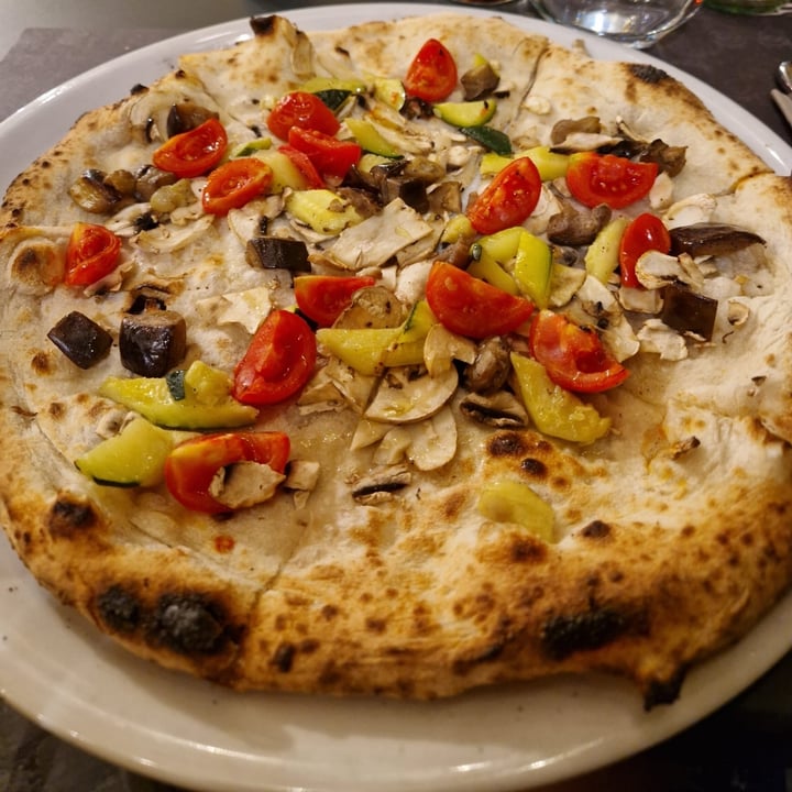 La Nicchia Ascoli Piceno, Italy Pizza vegetariana Review | abillion