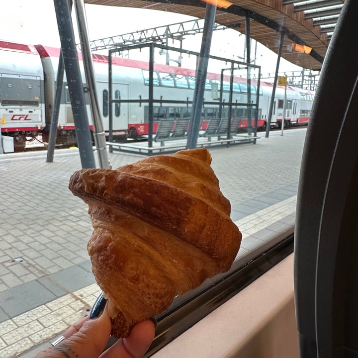 photo of Le Quai Steffen Gare de Luxembourg CFL | Take-away et Restaurant Croissant shared by @noemariel on  31 Aug 2023 - review