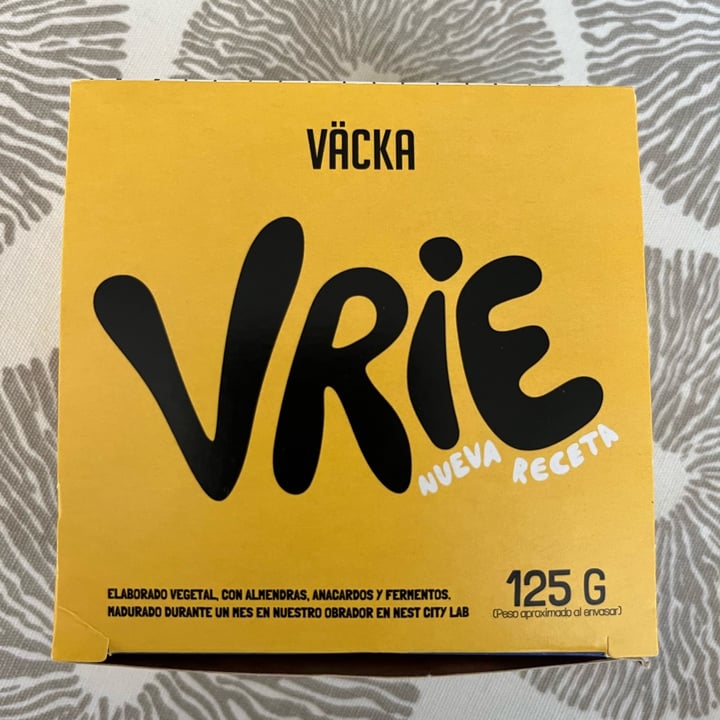 photo of Väcka Queso Vrie shared by @azabachepeluda on  09 Nov 2023 - review