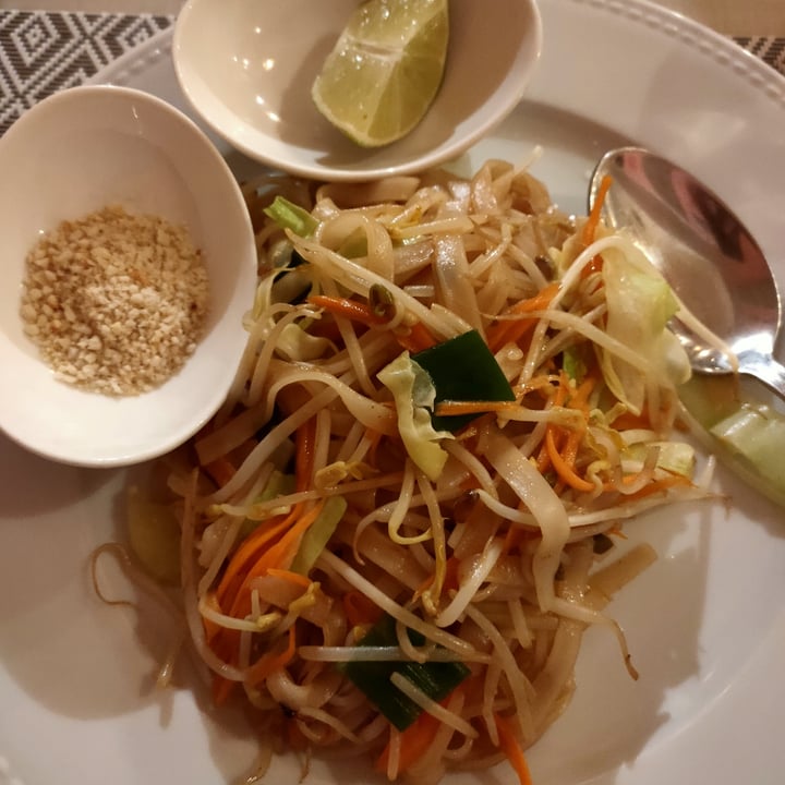 photo of Ristorante thailandese Knokkhan Pad thai shared by @momosdolls on  09 Oct 2024 - review