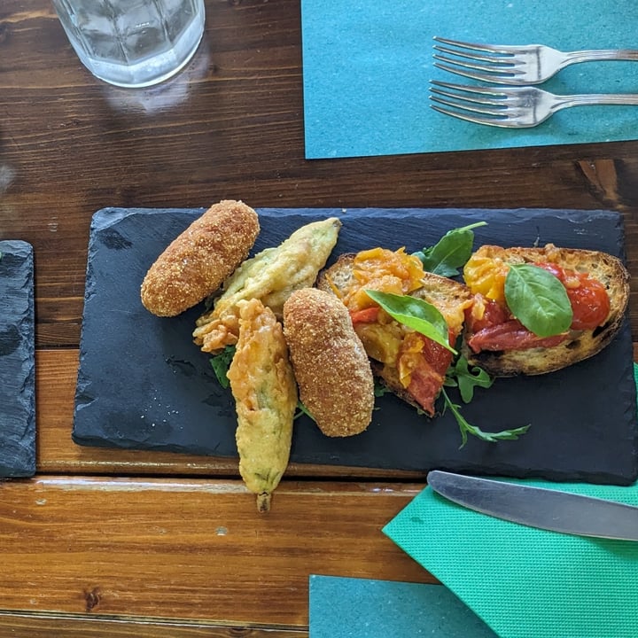 photo of La puntarella pazza antipasto misto shared by @biancap90 on  11 Oct 2023 - review
