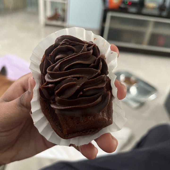 photo of TWT Planted by Hei Cinnamon Madeline with Dark Chocolate Ganache shared by @rajesv on  01 Jan 2024 - review