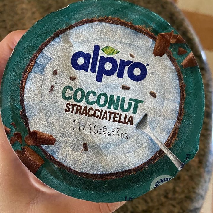 photo of Alpro yogurt coconut stracciatella shared by @saraxcix on  19 Sep 2023 - review