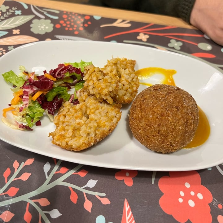 photo of Un Ramerino Arancino di seitan shared by @clau on  19 Apr 2024 - review