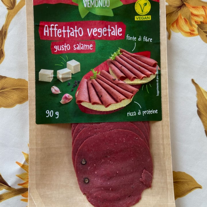 photo of Vemondo Affettato Vegetale Gusto Salame shared by @saraxcix on  15 Apr 2024 - review