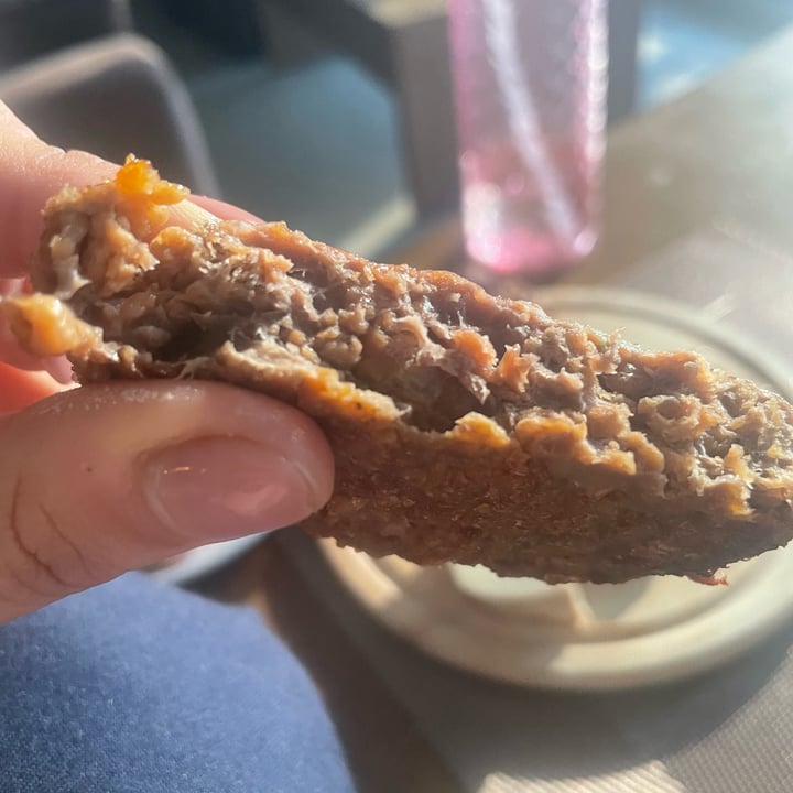 photo of Beyond Meat Beyond Burguer shared by @carment03 on  07 Dec 2024 - review