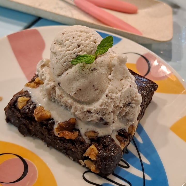 photo of Gurisa Brownie + Sorvete De Cumaru shared by @fernandinha4 on  16 Sep 2023 - review