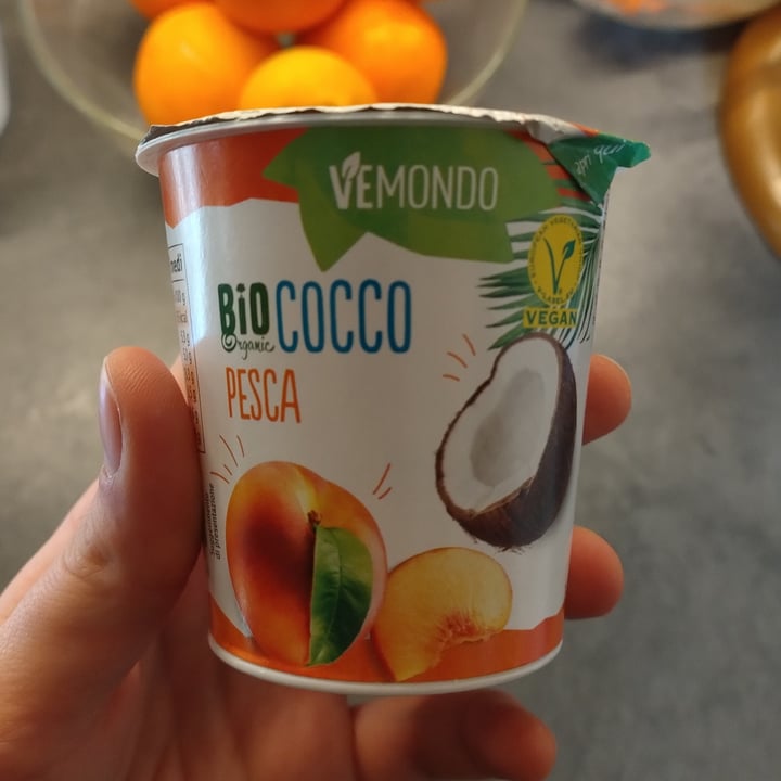 photo of Vemondo Yogurt cocco e pesca shared by @greentea99 on  05 Jan 2024 - review