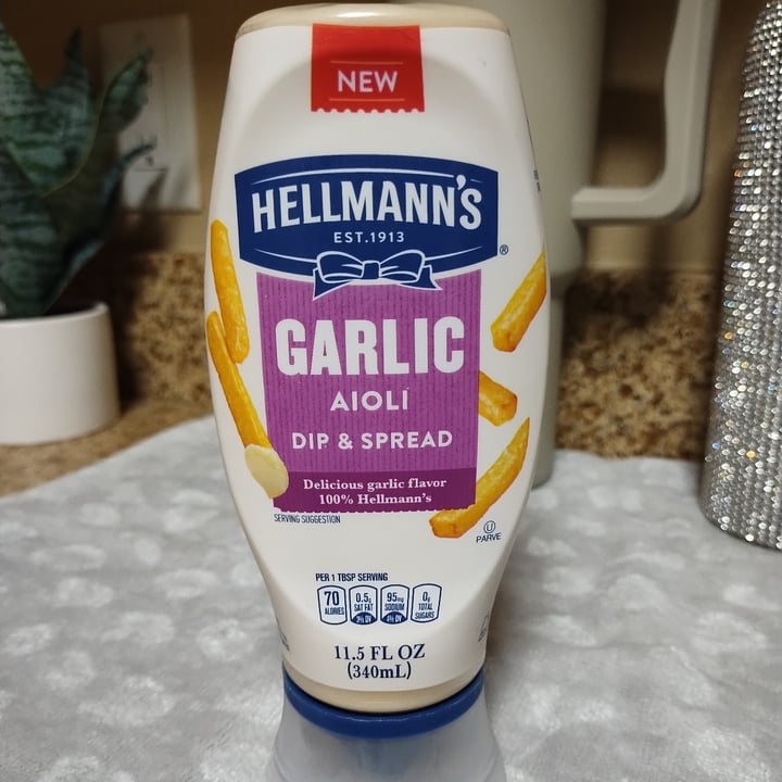 photo of Hellmann’s Garlic Aioli shared by @alyssaa on  03 Apr 2024 - review