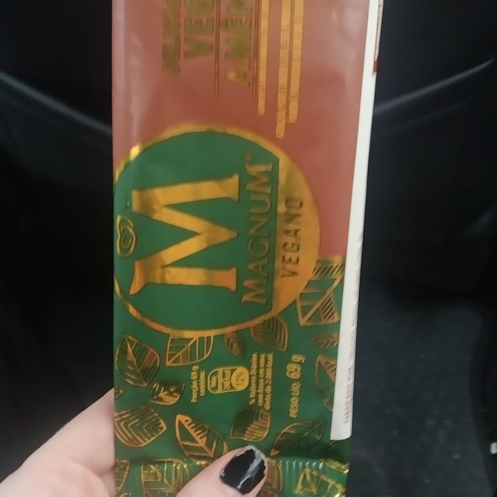 photo of Magnum Vegano Amêndoas shared by @luisafdem on  29 Nov 2023 - review