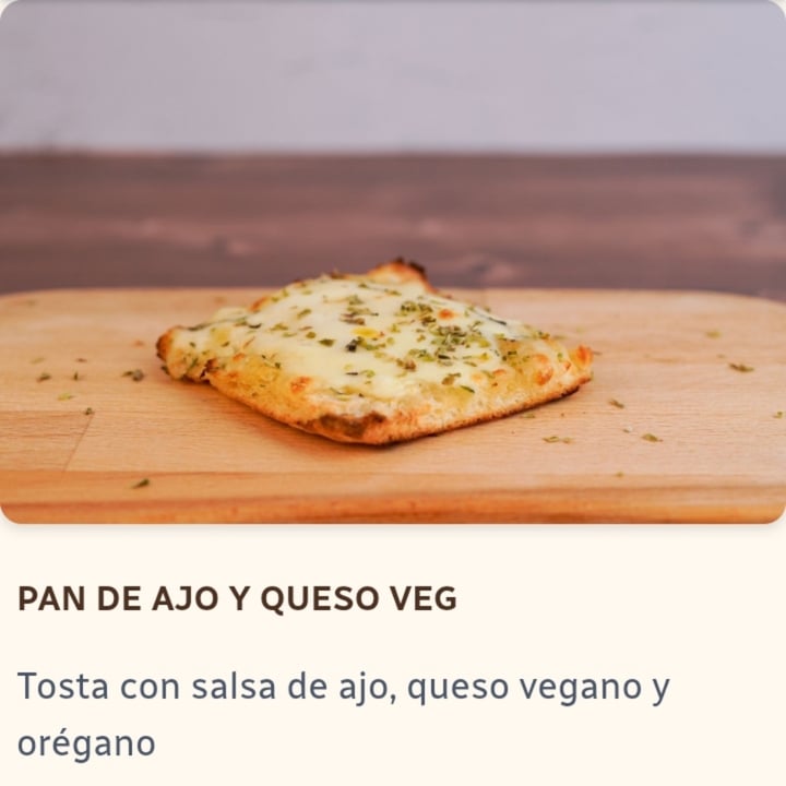 photo of Pizzería Mano a Mano Pan de ajo y queso veg shared by @titoherbito on  05 Oct 2025 - review