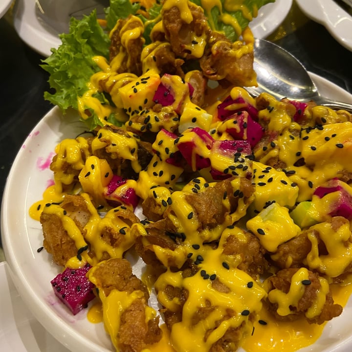 photo of LVC Vege Restaurant 创意林镇藩料理坊 Mushroom with Fruit and Mango Sauce shared by @fxk on  05 Apr 2024 - review