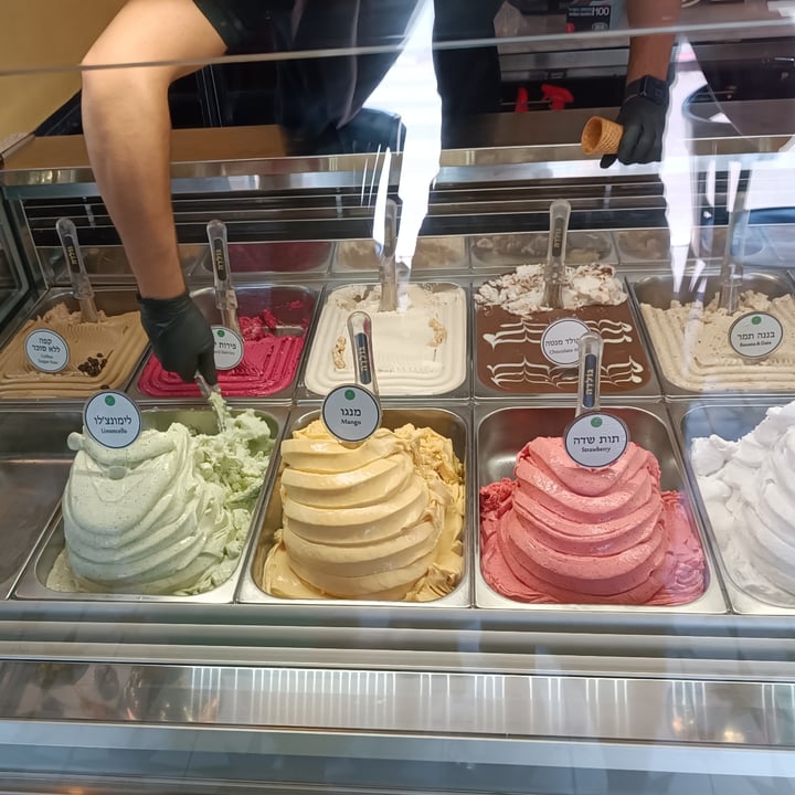 photo of Golda limoncello sorbet shared by @plantpowerpuffgirl on  22 Feb 2024 - review